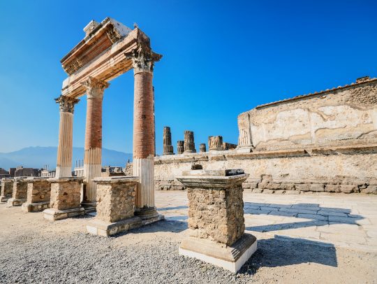 Archaeological tour of Pompeii, Herculaneum and Vesuvius